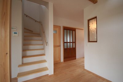 所々に古建具を使用しています