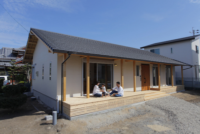 広いデッキスペースで、思いっきり遊べますね！