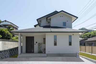 和モダンな外観。