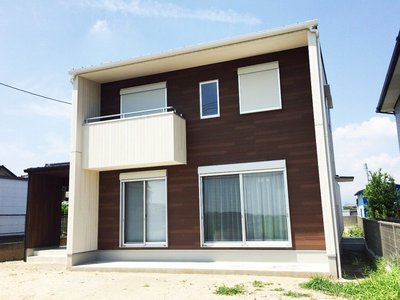 袖壁はホワイトをセレクトした、爽やかな外観 袖壁はホワイトをセレクトした、爽やかな外観