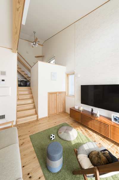 リビングとスキップフロア。