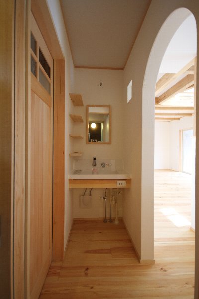 空間を最大限に活用した洗面コーナー