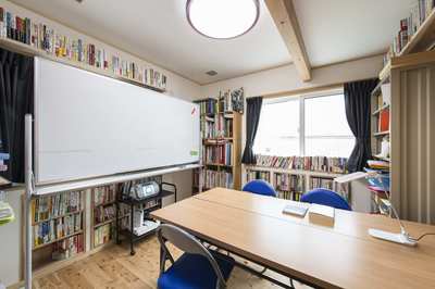 書籍もたっぷり収納できます。