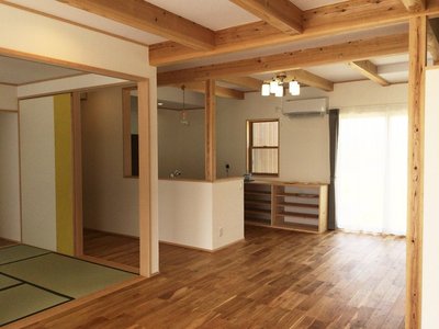 和室を開放すると大空間となります。