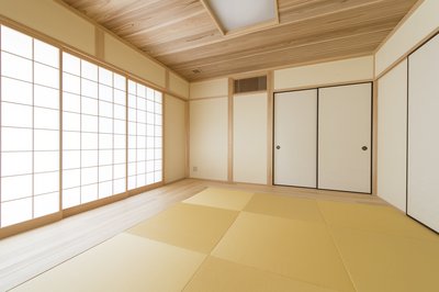 デザイン畳を使用したモダンな和室。