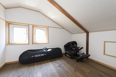 小屋裏部屋は物置として活用。