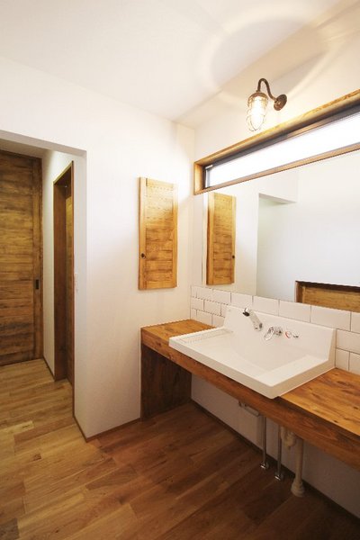 洗面→脱衣室→浴室と快適な水回りの導線 洗面→脱衣室→浴室と快適な水回りの導線