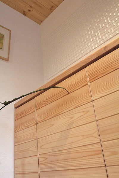 木目が美しい玄関収納。