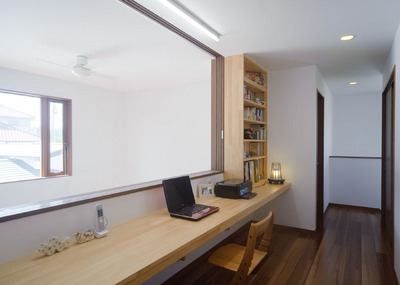 ２階の書斎スペースは建具で
仕切ることもできます。