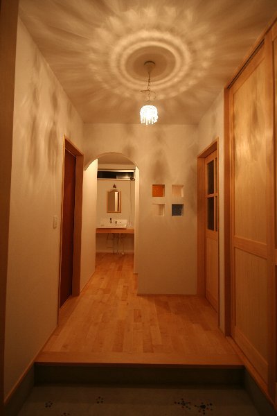 アールの入口がやわらかい印象