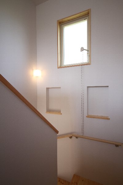 ニッチを設けた階段