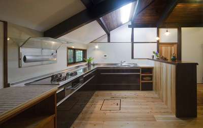 Ｌ字型のシステムキッチンは、作業性に優れています。