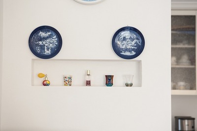 ニッチには娘様が旅行先で購入したベネチアンガラスが並んでいます。 ニッチには娘様が旅行先で購入したベネチアンガラスが並んでいます。