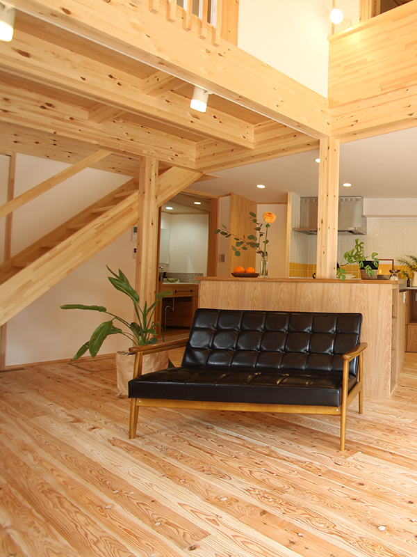 二階建てギャラリー