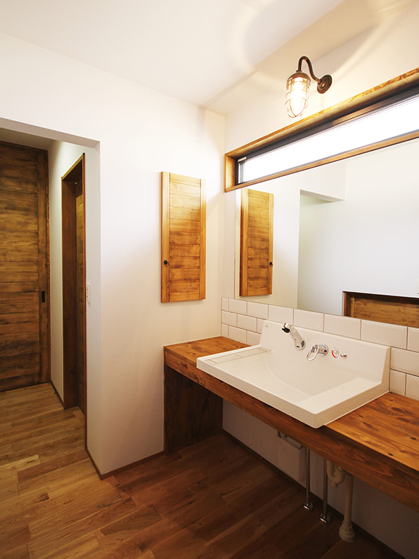 二階建てギャラリー